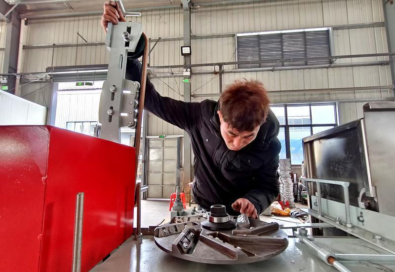 精益求精 邵武市意創(chuàng)機(jī)械制造生產(chǎn)車間設(shè)備安裝調(diào)試現(xiàn)場(chǎng)紀(jì)實(shí)